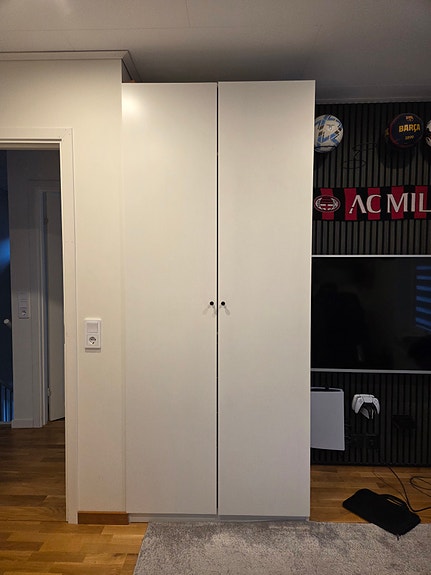 Product image 1 of 2