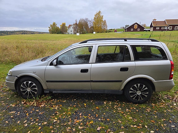 Opel Astra 5 of 5