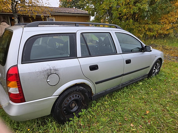 Opel Astra 3 of 5