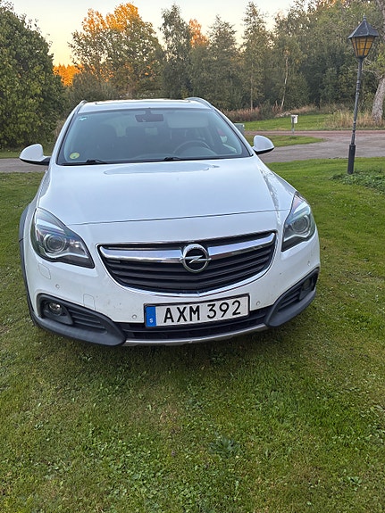 Opel Insignia 3 of 6