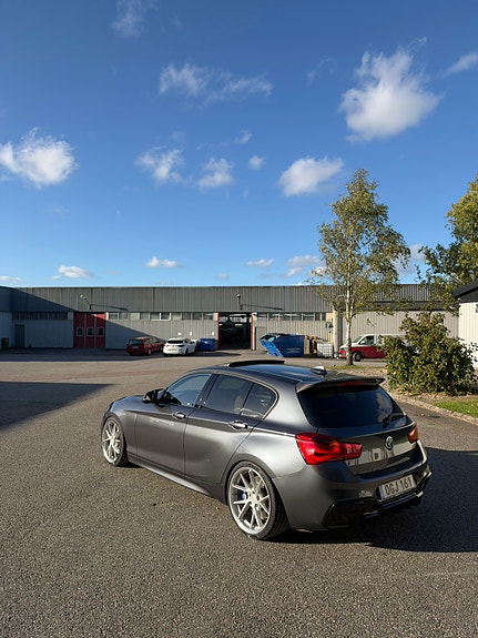 BMW M140i 3 of 10