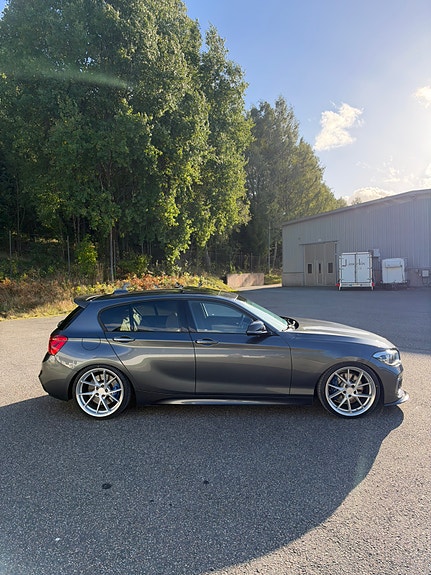 BMW M140i 5 of 10