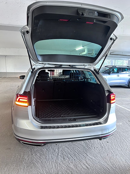 Volkswagen Passat Alltrack 9 of 18