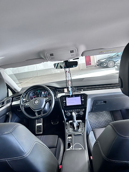 Volkswagen Passat Alltrack 11 of 18