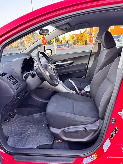 Toyota Auris 10 of 11
