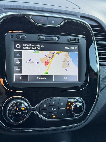 Renault Captur 11 of 14
