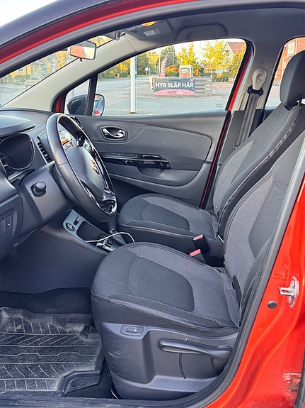 Renault Captur 10 of 14