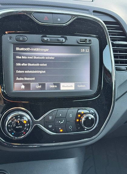 Renault Captur 13 of 14
