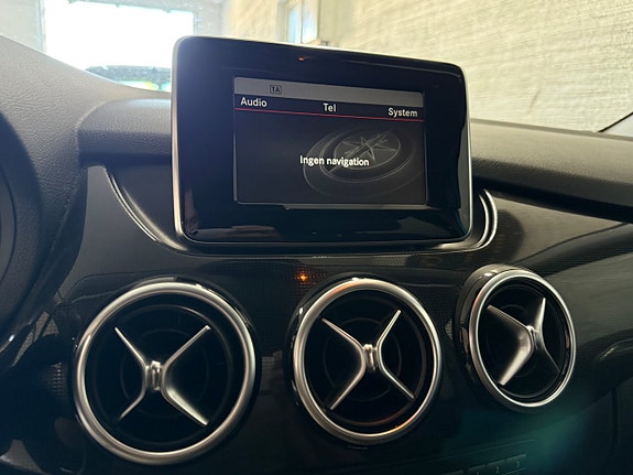 Mercedes-Benz B200 14 of 15