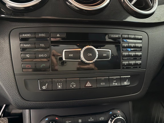 Mercedes-Benz B200 15 of 15