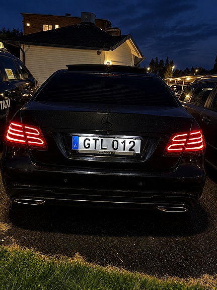 Mercedes-Benz E220 d 5 of 5