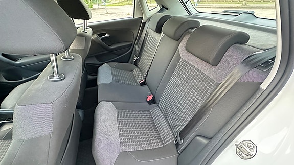 Volkswagen Polo 11 of 21