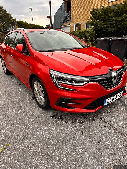 Renault Megane IV 2 of 10