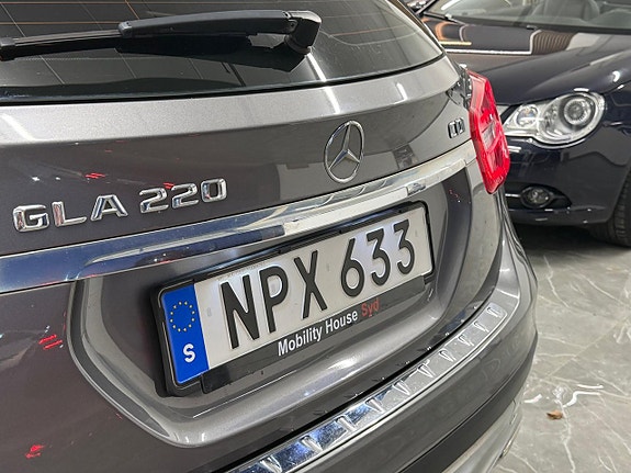Mercedes-Benz GLA220 8 of 29