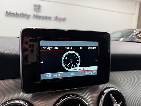 Mercedes-Benz GLA220 18 of 29