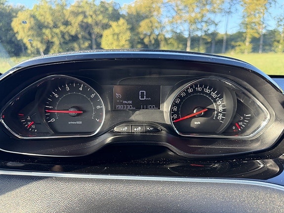 Peugeot 208 10 of 10