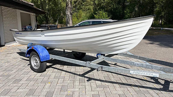 Ryds 425 med Evinrude 5 hk 2 of 9