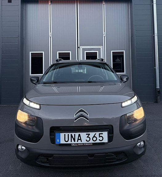 Citroen C4 Cactus 3 of 9
