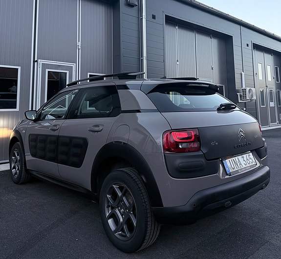 Citroen C4 Cactus 4 of 9