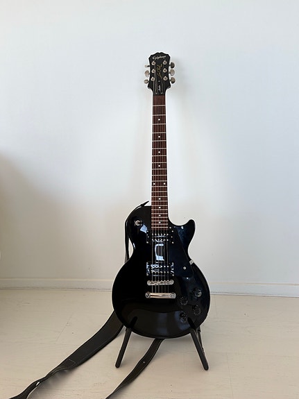 Epiphone Les Paul Studio elgitarr svart
