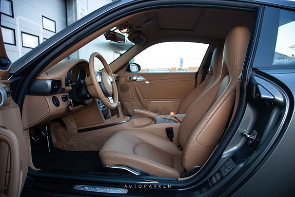 Porsche 911 8 of 24