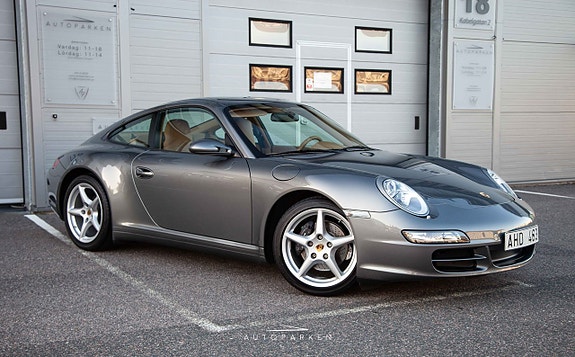 Porsche 911 2 of 24