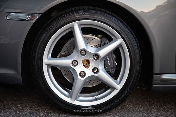 Porsche 911 18 of 24