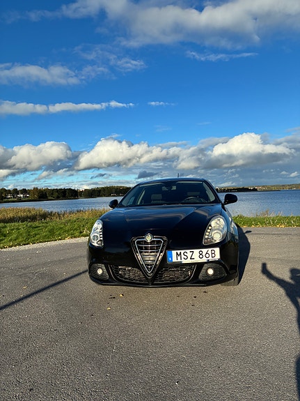 Alfa Romeo Giulietta 4 of 13