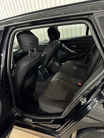 BMW 318d 5 of 9