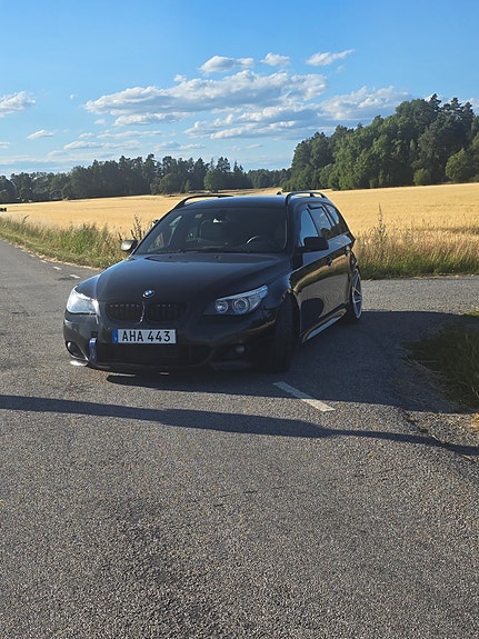 BMW 525d 2 of 10