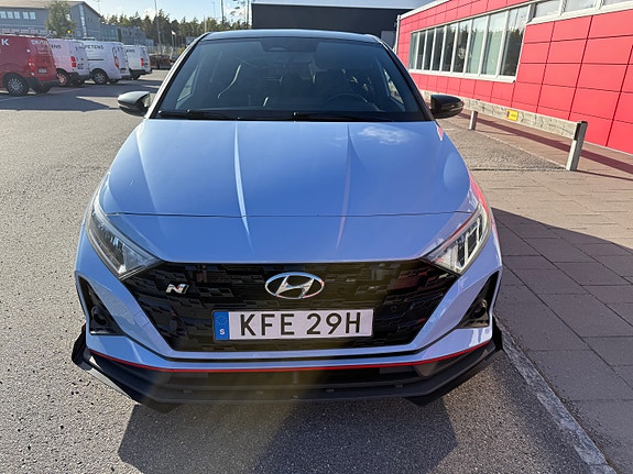 Hyundai i20 2 of 5