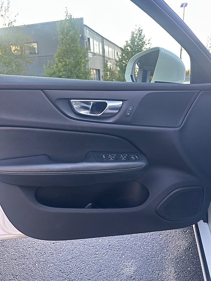 Volvo V60 17 of 18