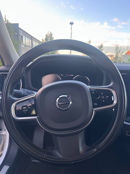 Volvo V60 12 of 18