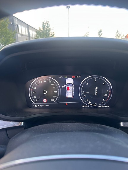 Volvo V60 13 of 18