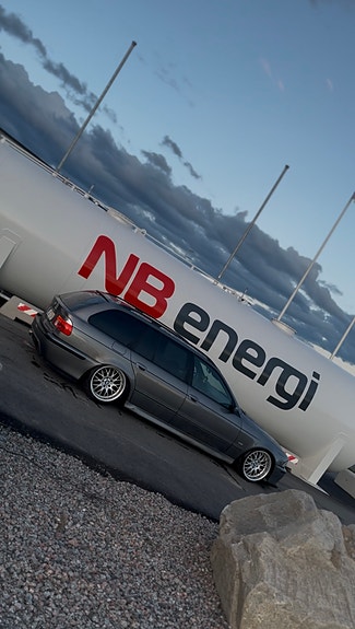 BMW 525i 6 of 9