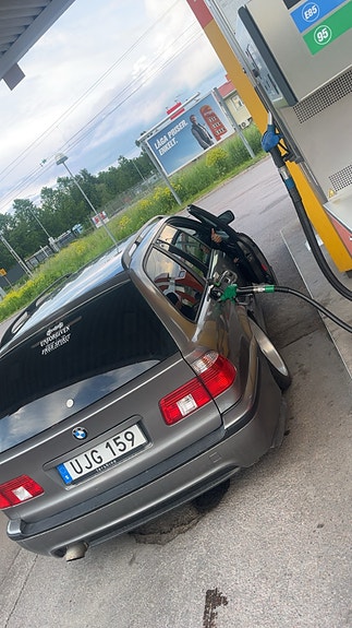 BMW 525i 8 of 9
