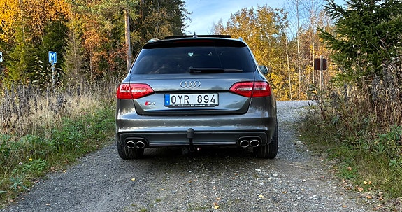 Audi S4 4 of 16