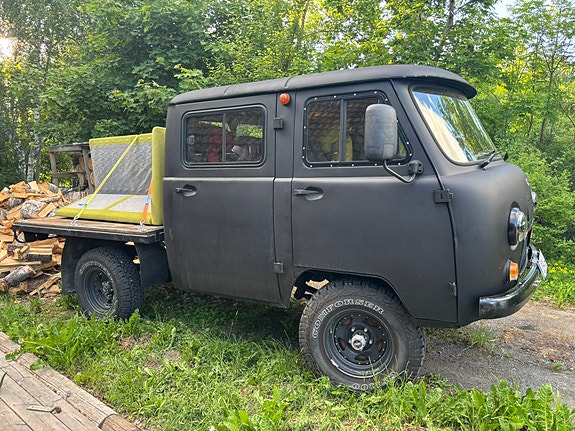 UAZ 390945 2 of 12