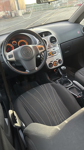 Opel Corsa 9 of 15