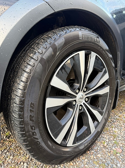 Volvo V90 Cross Country 4 of 8
