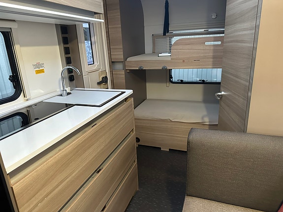 Adria Altea 542 pk (barnkammare) 6 of 12