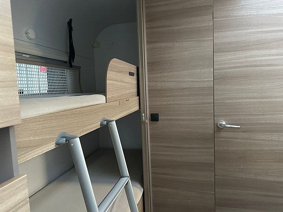 Adria Altea 542 pk (barnkammare) 8 of 12
