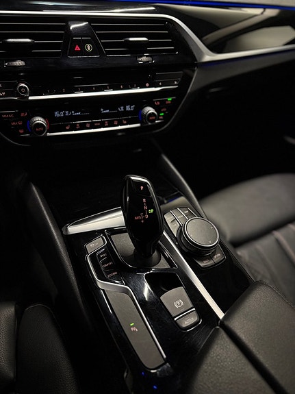 BMW 520d 24 of 27