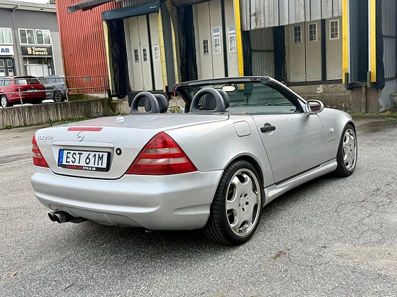 Mercedes-Benz SLK230 10 of 27