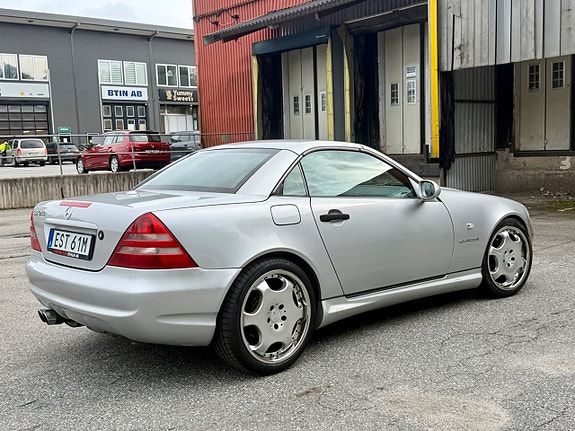Mercedes-Benz SLK230 26 of 27