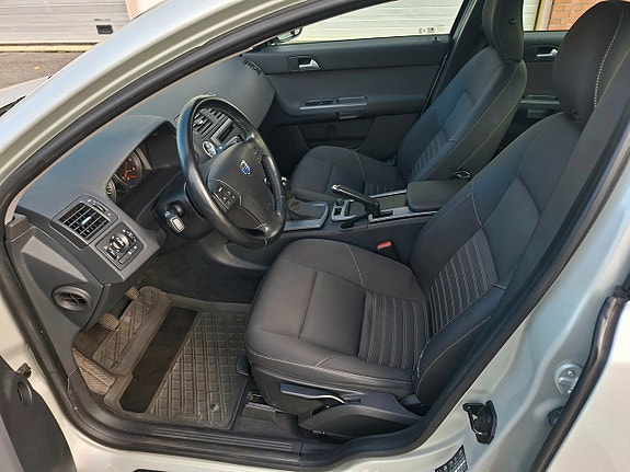 Volvo S40 12 of 13