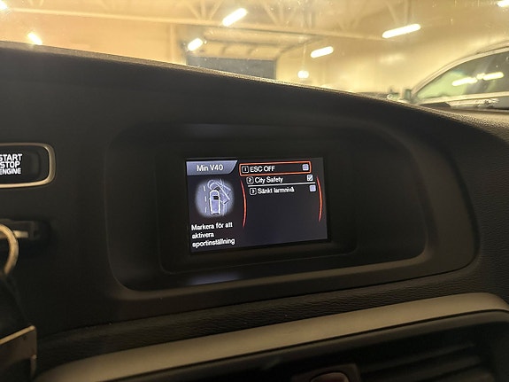 Volvo V40 9 of 20