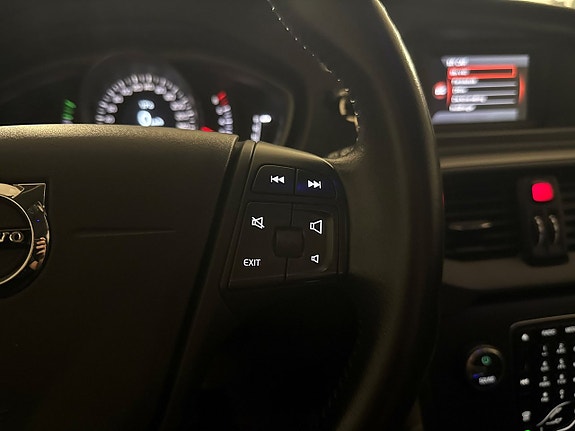 Volvo V40 13 of 20