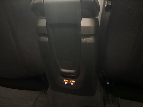 Volvo V40 19 of 20