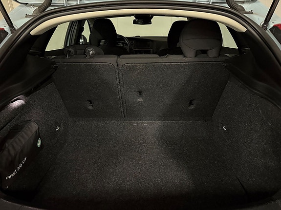 Volvo V40 20 of 20